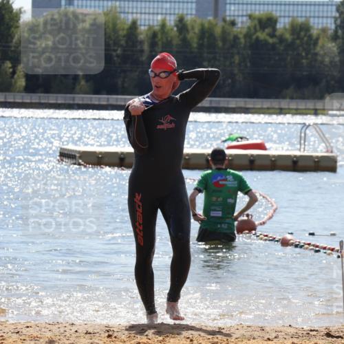 07.09.2025 - 19. Norderstedt Triathlon Luisa Fischer http://msf.ph/oto/8759471 07.09.2025 13:49:12 Schwimmen 967 meine-sportfotos.de
