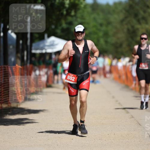 07.09.2025 - 19. Norderstedt Triathlon Michael Strokosch http://msf.ph/oto/8759472 07.09.2025 12:52:44 Laufen 802, 1359 meine-sportfotos.de