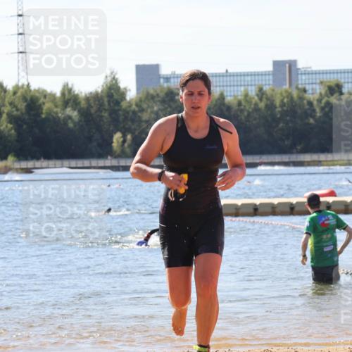 07.09.2025 - 19. Norderstedt Triathlon Luisa Fischer http://msf.ph/oto/8759479 07.09.2025 12:04:29 Schwimmen 224, 732 meine-sportfotos.de