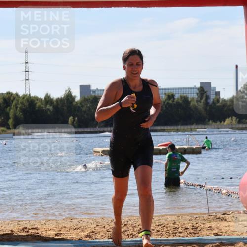 07.09.2025 - 19. Norderstedt Triathlon Luisa Fischer http://msf.ph/oto/8759501 07.09.2025 12:04:31 Schwimmen 224, 732 meine-sportfotos.de