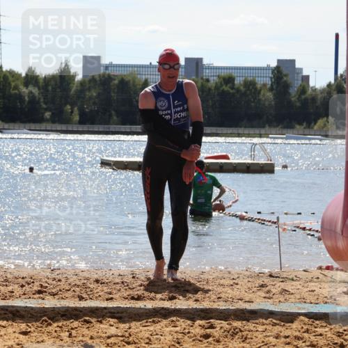 07.09.2025 - 19. Norderstedt Triathlon Luisa Fischer http://msf.ph/oto/8759507 07.09.2025 13:49:15 Schwimmen 967 meine-sportfotos.de
