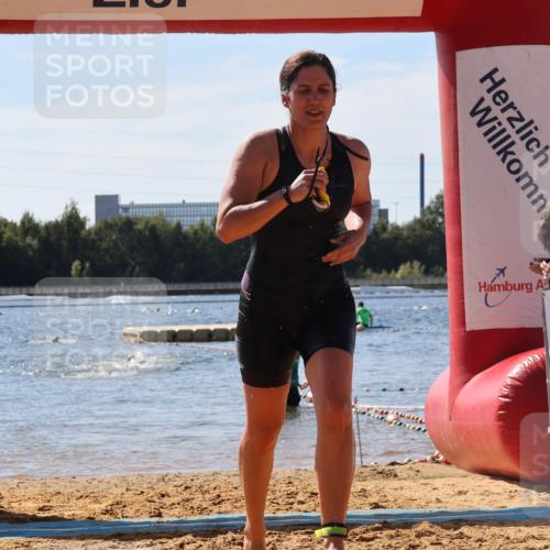 07.09.2025 - 19. Norderstedt Triathlon Luisa Fischer http://msf.ph/oto/8759516 07.09.2025 12:04:31 Schwimmen 224, 732 meine-sportfotos.de