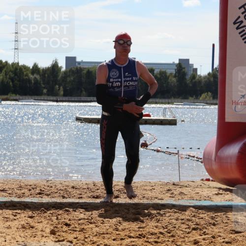 07.09.2025 - 19. Norderstedt Triathlon Luisa Fischer http://msf.ph/oto/8759526 07.09.2025 13:49:16 Schwimmen 967 meine-sportfotos.de