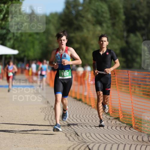 07.09.2025 - 19. Norderstedt Triathlon Michael Strokosch http://msf.ph/oto/8759529 07.09.2025 10:44:47 Laufen 102, 651 meine-sportfotos.de