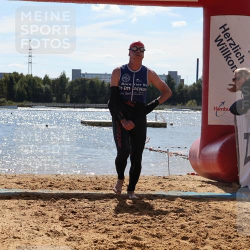07.09.2025 - 19. Norderstedt Triathlon Luisa Fischer http://msf.ph/oto/8759532 07.09.2025 13:49:17 Schwimmen 967 meine-sportfotos.de