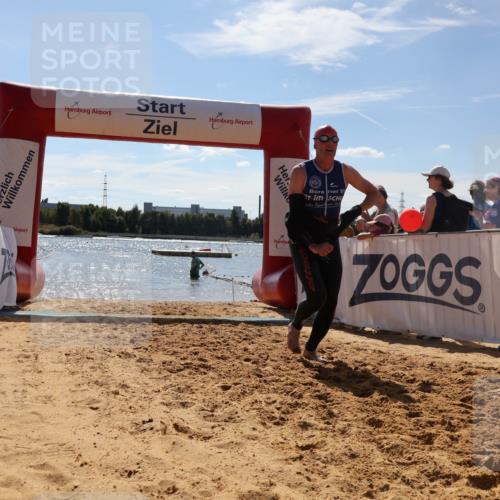 07.09.2025 - 19. Norderstedt Triathlon Luisa Fischer http://msf.ph/oto/8759550 07.09.2025 13:49:18 Schwimmen 967 meine-sportfotos.de