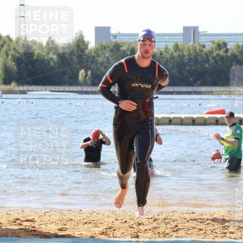 07.09.2025 - 19. Norderstedt Triathlon Luisa Fischer http://msf.ph/oto/8759551 07.09.2025 12:04:50 Schwimmen 769 meine-sportfotos.de