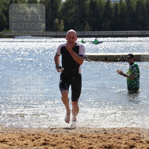 07.09.2025 - 19. Norderstedt Triathlon Luisa Fischer http://msf.ph/oto/8759562 07.09.2025 13:50:07 Schwimmen 420 meine-sportfotos.de