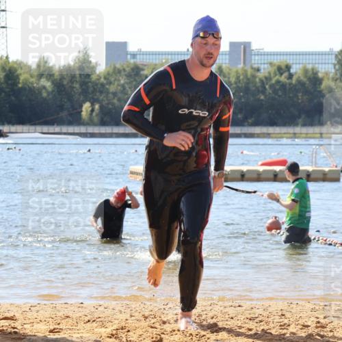 07.09.2025 - 19. Norderstedt Triathlon Luisa Fischer http://msf.ph/oto/8759565 07.09.2025 12:04:51 Schwimmen 769 meine-sportfotos.de