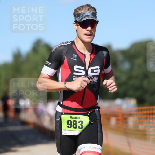 07.09.2025 - 19. Norderstedt Triathlon Michael Strokosch http://msf.ph/oto/8759573 07.09.2025 14:57:24 Laufen 980, 983 meine-sportfotos.de