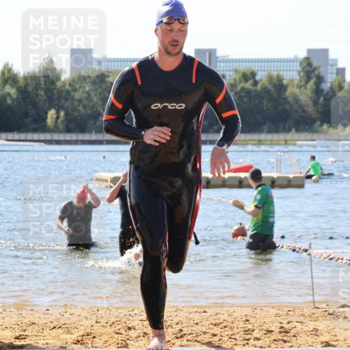 07.09.2025 - 19. Norderstedt Triathlon Luisa Fischer http://msf.ph/oto/8759574 07.09.2025 12:04:51 Schwimmen 769 meine-sportfotos.de