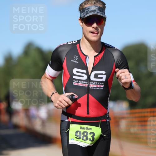 07.09.2025 - 19. Norderstedt Triathlon Michael Strokosch http://msf.ph/oto/8759583 07.09.2025 14:57:24 Laufen 980, 983 meine-sportfotos.de