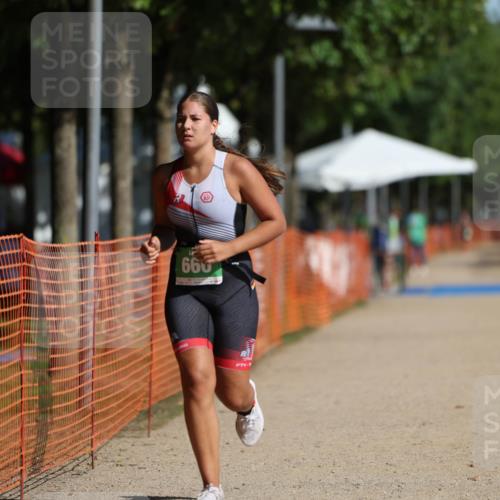 07.09.2025 - 19. Norderstedt Triathlon Michael Strokosch http://msf.ph/oto/8759595 07.09.2025 11:07:12 Laufen 660 meine-sportfotos.de