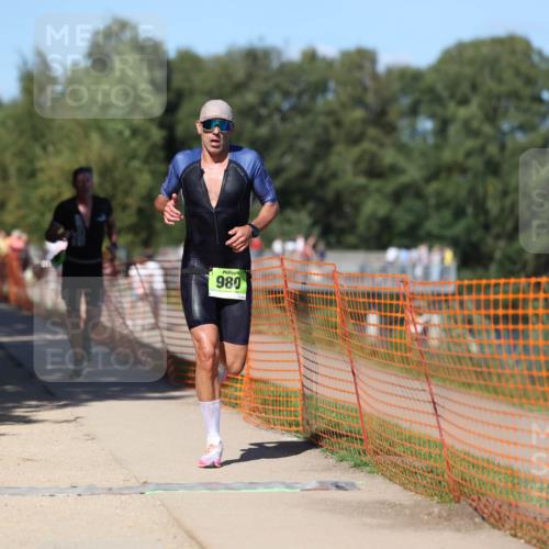 07.09.2025 - 19. Norderstedt Triathlon Michael Strokosch http://msf.ph/oto/8759596 07.09.2025 14:57:31 Laufen 980, 989, 1004 meine-sportfotos.de