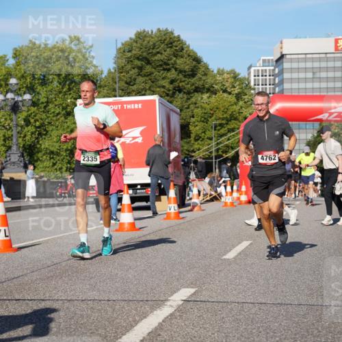 07.09.2025 - BARMER Alsterlauf Yannick Fuchs http://msf.ph/oto/8759601 07.09.2025 09:39:38 Laufen 2335, 4762 meine-sportfotos.de