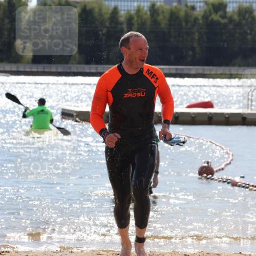07.09.2025 - 19. Norderstedt Triathlon Luisa Fischer http://msf.ph/oto/8759629 07.09.2025 13:52:01 Schwimmen 905 meine-sportfotos.de