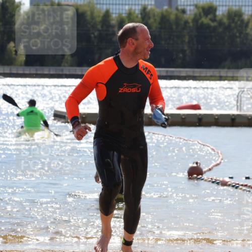07.09.2025 - 19. Norderstedt Triathlon Luisa Fischer http://msf.ph/oto/8759632 07.09.2025 13:52:02 Schwimmen 905 meine-sportfotos.de