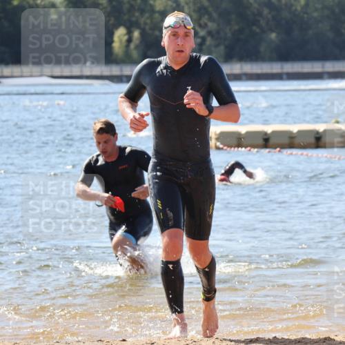 07.09.2025 - 19. Norderstedt Triathlon Luisa Fischer http://msf.ph/oto/8759637 07.09.2025 12:04:55 Schwimmen 739, 769, 811 meine-sportfotos.de