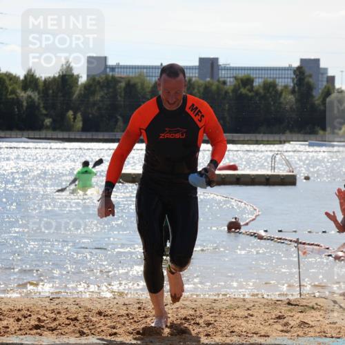 07.09.2025 - 19. Norderstedt Triathlon Luisa Fischer http://msf.ph/oto/8759642 07.09.2025 13:52:03 Schwimmen 905 meine-sportfotos.de