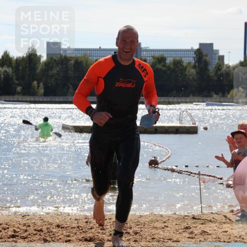 07.09.2025 - 19. Norderstedt Triathlon Luisa Fischer http://msf.ph/oto/8759649 07.09.2025 13:52:03 Schwimmen 905 meine-sportfotos.de