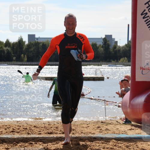 07.09.2025 - 19. Norderstedt Triathlon Luisa Fischer http://msf.ph/oto/8759653 07.09.2025 13:52:03 Schwimmen 905 meine-sportfotos.de