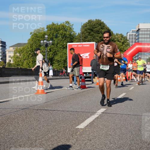 07.09.2025 - BARMER Alsterlauf Yannick Fuchs http://msf.ph/oto/8759675 07.09.2025 09:39:41 Laufen 4784, 4679 meine-sportfotos.de