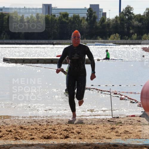07.09.2025 - 19. Norderstedt Triathlon Luisa Fischer http://msf.ph/oto/8759679 07.09.2025 14:07:06 Schwimmen 896 meine-sportfotos.de
