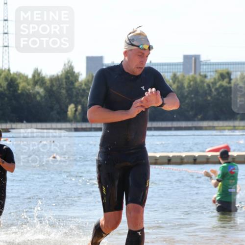 07.09.2025 - 19. Norderstedt Triathlon Luisa Fischer http://msf.ph/oto/8759680 07.09.2025 12:04:57 Schwimmen 739, 769, 811 meine-sportfotos.de
