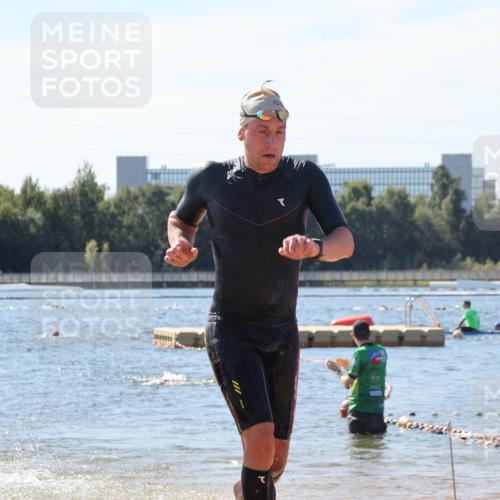 07.09.2025 - 19. Norderstedt Triathlon Luisa Fischer http://msf.ph/oto/8759687 07.09.2025 12:04:58 Schwimmen 739, 769, 811 meine-sportfotos.de