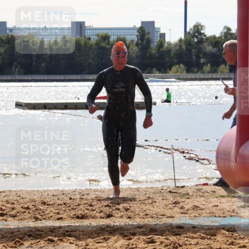 07.09.2025 - 19. Norderstedt Triathlon Luisa Fischer http://msf.ph/oto/8759688 07.09.2025 14:07:06 Schwimmen 896 meine-sportfotos.de