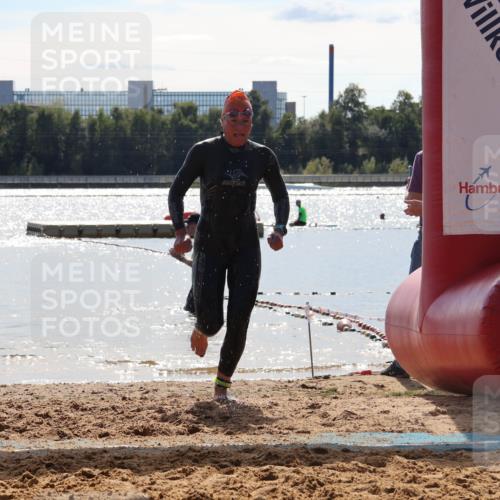 07.09.2025 - 19. Norderstedt Triathlon Luisa Fischer http://msf.ph/oto/8759690 07.09.2025 14:07:07 Schwimmen 896 meine-sportfotos.de