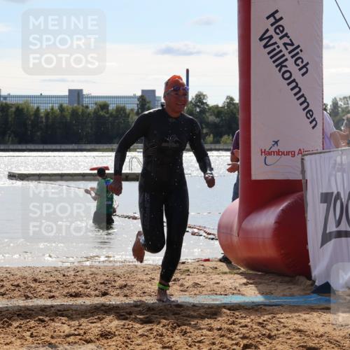 07.09.2025 - 19. Norderstedt Triathlon Luisa Fischer http://msf.ph/oto/8759698 07.09.2025 14:07:07 Schwimmen 896 meine-sportfotos.de