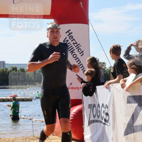07.09.2025 - 19. Norderstedt Triathlon Luisa Fischer http://msf.ph/oto/8759706 07.09.2025 12:04:59 Schwimmen 739, 769, 811 meine-sportfotos.de