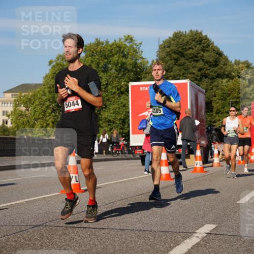 07.09.2025 - BARMER Alsterlauf Yannick Fuchs http://msf.ph/oto/8759708 07.09.2025 09:39:44 Laufen 5044, 4385, 4821, 4784, 2777 meine-sportfotos.de