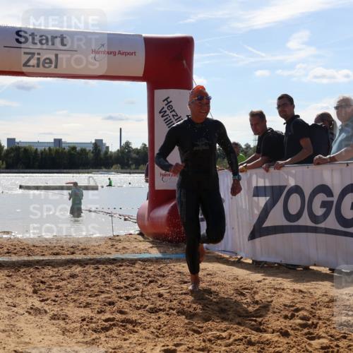 07.09.2025 - 19. Norderstedt Triathlon Luisa Fischer http://msf.ph/oto/8759713 07.09.2025 14:07:08 Schwimmen 896 meine-sportfotos.de