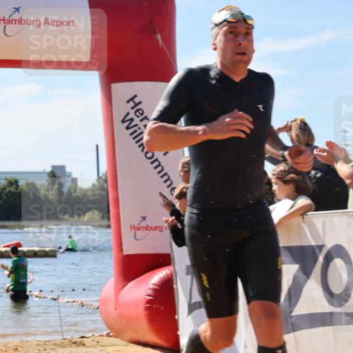 07.09.2025 - 19. Norderstedt Triathlon Luisa Fischer http://msf.ph/oto/8759715 07.09.2025 12:04:59 Schwimmen 739, 769, 811 meine-sportfotos.de