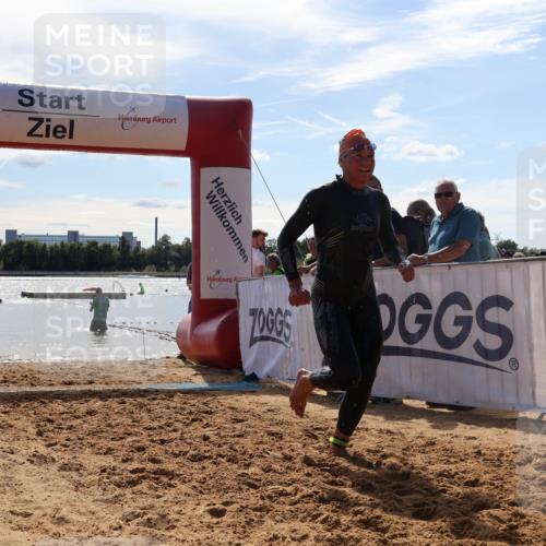 07.09.2025 - 19. Norderstedt Triathlon Luisa Fischer http://msf.ph/oto/8759719 07.09.2025 14:07:09 Schwimmen 896 meine-sportfotos.de