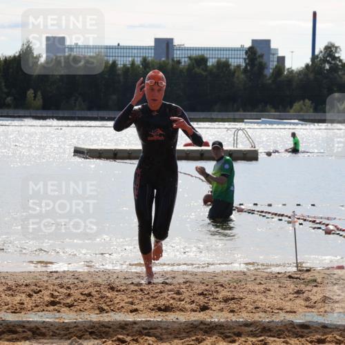 07.09.2025 - 19. Norderstedt Triathlon Luisa Fischer http://msf.ph/oto/8759729 07.09.2025 14:07:37 Schwimmen 1434 meine-sportfotos.de