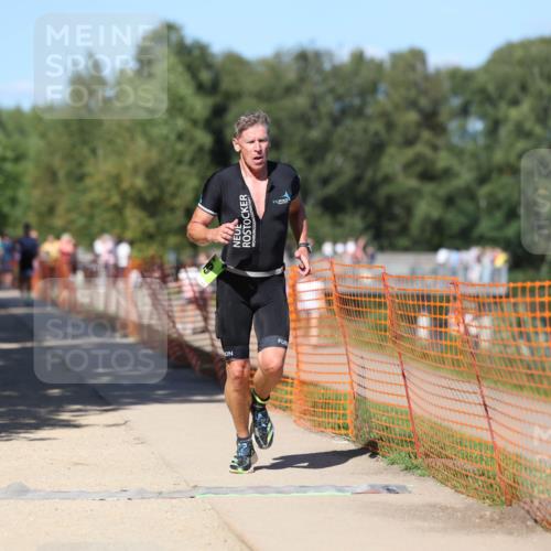 07.09.2025 - 19. Norderstedt Triathlon Michael Strokosch http://msf.ph/oto/8759740 07.09.2025 14:57:34 Laufen 980, 989, 1004 meine-sportfotos.de