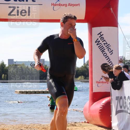 07.09.2025 - 19. Norderstedt Triathlon Luisa Fischer http://msf.ph/oto/8759761 07.09.2025 12:05:02 Schwimmen 739, 769, 811 meine-sportfotos.de