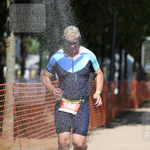07.09.2025 - 19. Norderstedt Triathlon Michael Strokosch http://msf.ph/oto/8759766 07.09.2025 13:15:08 Laufen 166, 173, 308 meine-sportfotos.de