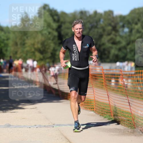 07.09.2025 - 19. Norderstedt Triathlon Michael Strokosch http://msf.ph/oto/8759788 07.09.2025 14:57:34 Laufen 980, 989, 1004 meine-sportfotos.de