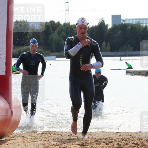 07.09.2025 - 19. Norderstedt Triathlon Luisa Fischer http://msf.ph/oto/8759792 07.09.2025 14:10:56 Schwimmen 1501, 1502, 1505 meine-sportfotos.de