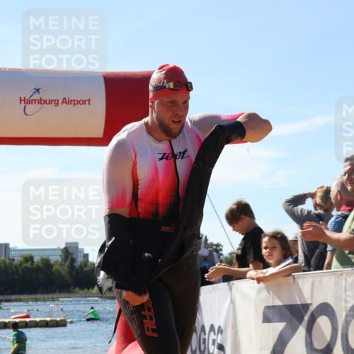 07.09.2025 - 19. Norderstedt Triathlon Luisa Fischer http://msf.ph/oto/8759797 07.09.2025 12:05:25 Schwimmen 1322 meine-sportfotos.de