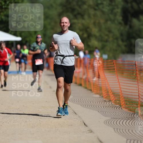 07.09.2025 - 19. Norderstedt Triathlon Michael Strokosch http://msf.ph/oto/8759806 07.09.2025 12:06:33 Laufen 801, 1395 meine-sportfotos.de