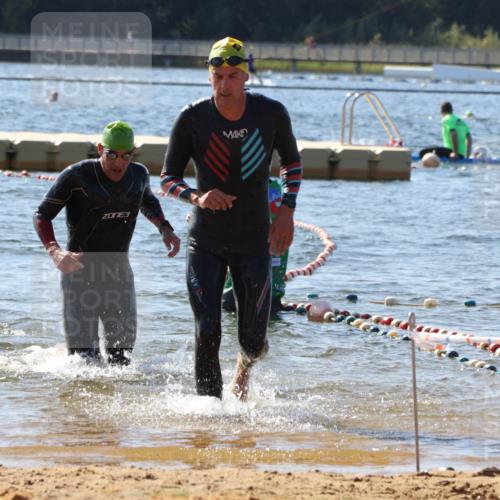 07.09.2025 - 19. Norderstedt Triathlon Luisa Fischer http://msf.ph/oto/8759818 07.09.2025 12:05:58 Schwimmen 713, 816 meine-sportfotos.de