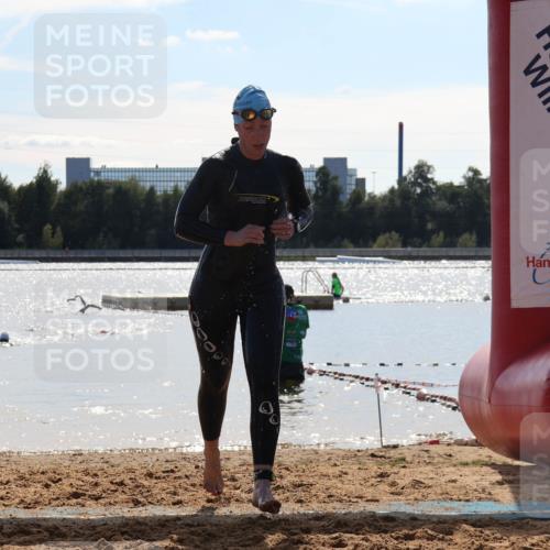 07.09.2025 - 19. Norderstedt Triathlon Luisa Fischer http://msf.ph/oto/8759824 07.09.2025 14:11:33 Schwimmen 450 meine-sportfotos.de