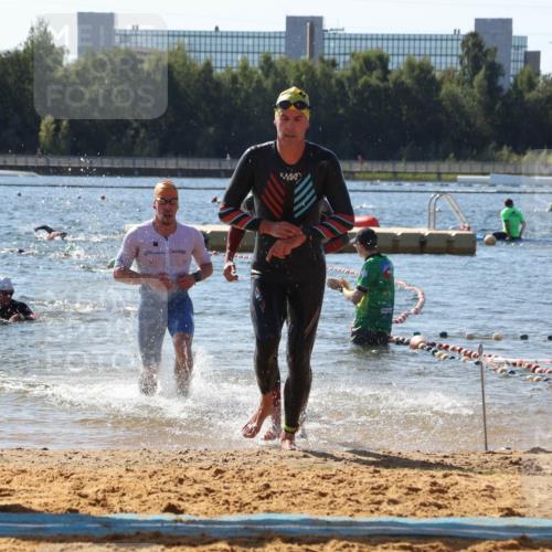 07.09.2025 - 19. Norderstedt Triathlon Luisa Fischer http://msf.ph/oto/8759857 07.09.2025 12:06:01 Schwimmen 174, 713, 816 meine-sportfotos.de