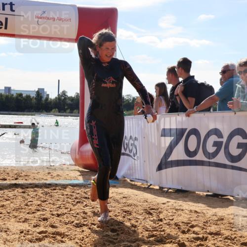 07.09.2025 - 19. Norderstedt Triathlon Luisa Fischer http://msf.ph/oto/8759872 07.09.2025 14:11:57 Schwimmen 379, 474 meine-sportfotos.de