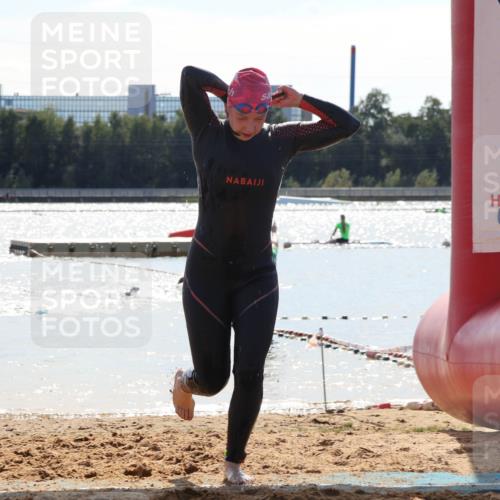 07.09.2025 - 19. Norderstedt Triathlon Luisa Fischer http://msf.ph/oto/8759879 07.09.2025 14:11:59 Schwimmen 379, 474 meine-sportfotos.de